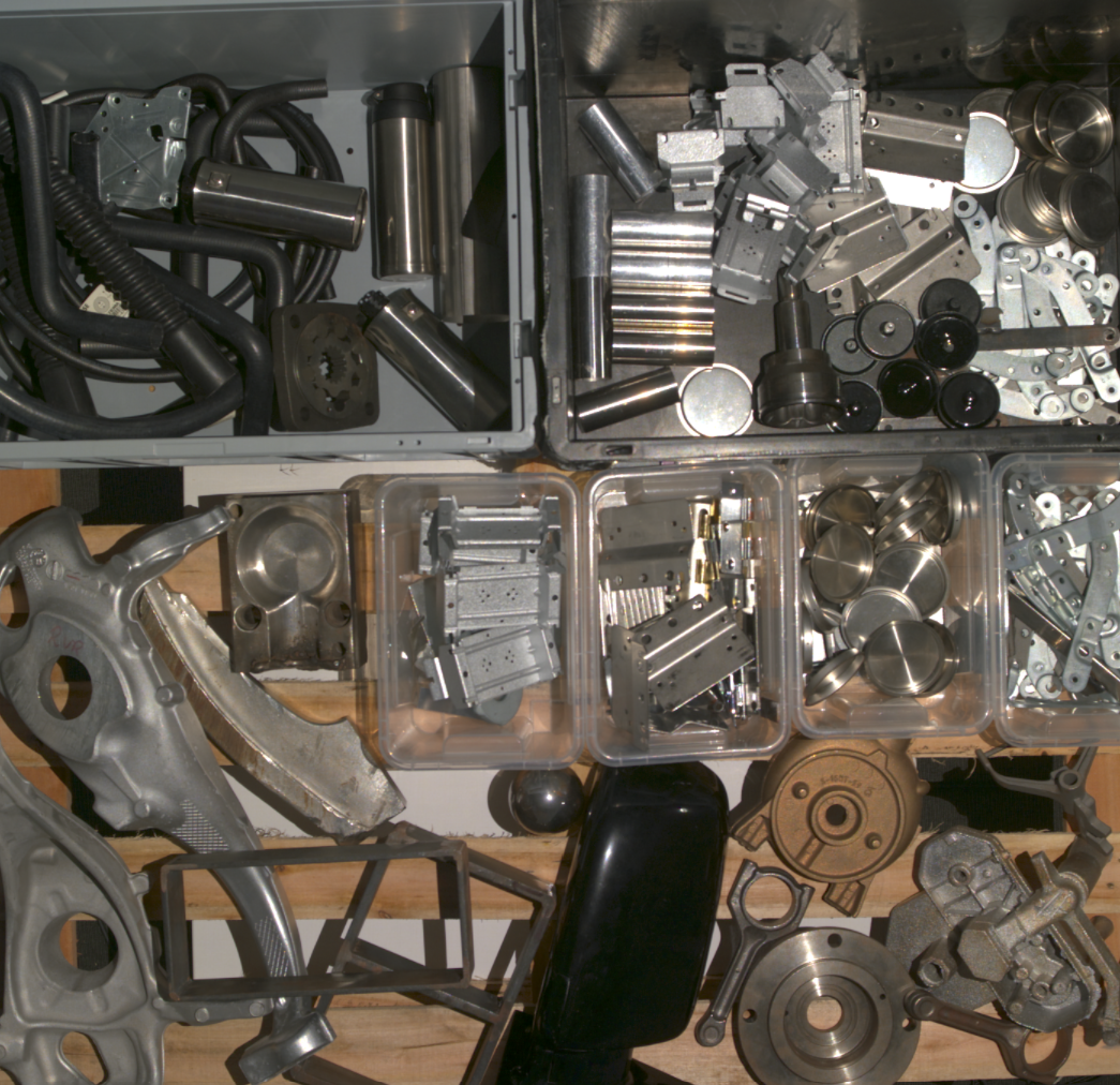 Shiny metallic parts with Manufacturing Specular - RGB image