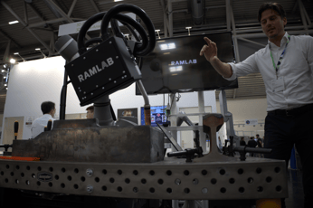 The Advantages of 3D Sensors in Robotic Machine Tending